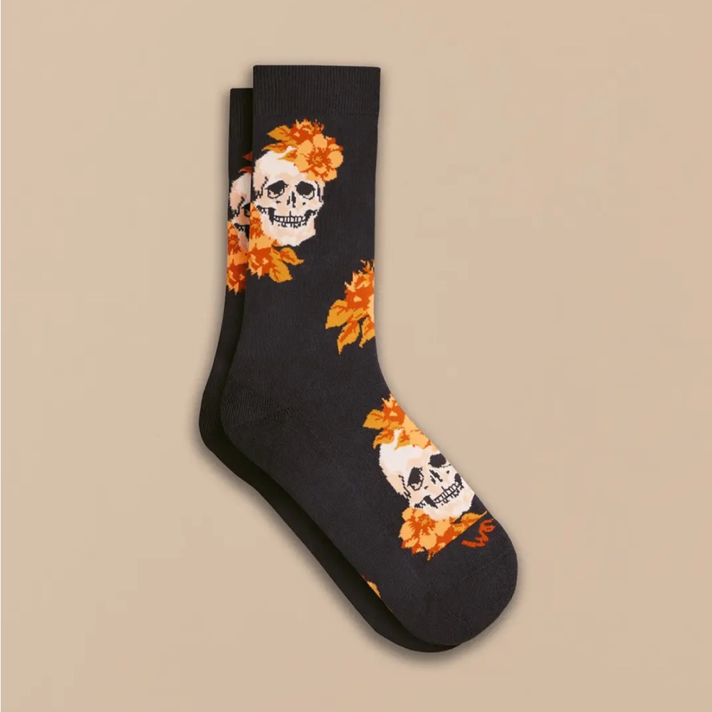 NEW MeUndies Cotton Crew Socks Medium Death of Me Skull Floral Halloween Pattern